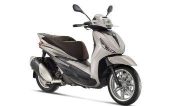 D. PIAGGIO BEVERLY 300cc